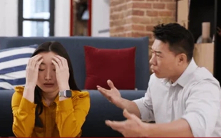 Chồng đưa tiền cho vợ ti&ecirc;u nhưng quản đến nghẹt thở, mua đắt 10 ngh&igrave;n l&agrave; mắng - Ảnh 2.
