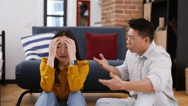 Đang ở nhờ bố vợ, chồng tôi lại lén đưa tiền cho vợ cũ mua nhà - Ảnh 2. Đang ở nhờ bố vợ, chồng tôi lại lén đưa tiền cho vợ cũ mua nhà - Ảnh 2.