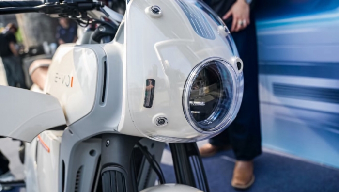 Xe máy điện của Honda thiết kế độc đáo, trang bị ngang SH có phanh ABS, màn 7 inch về Việt Nam sẽ có giá ra sao?- Ảnh 3. Xe máy điện của Honda thiết kế độc đáo, trang bị ngang SH có phanh ABS, màn 7 inch về Việt Nam sẽ có giá ra sao?- Ảnh 3.