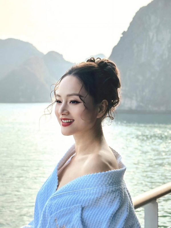 Lan da căng mướt ở tuổi ngoài 40 của diễn viên Lan Phương- Ảnh 7. Lan da căng mướt ở tuổi ngoài 40 của diễn viên Lan Phương- Ảnh 7.