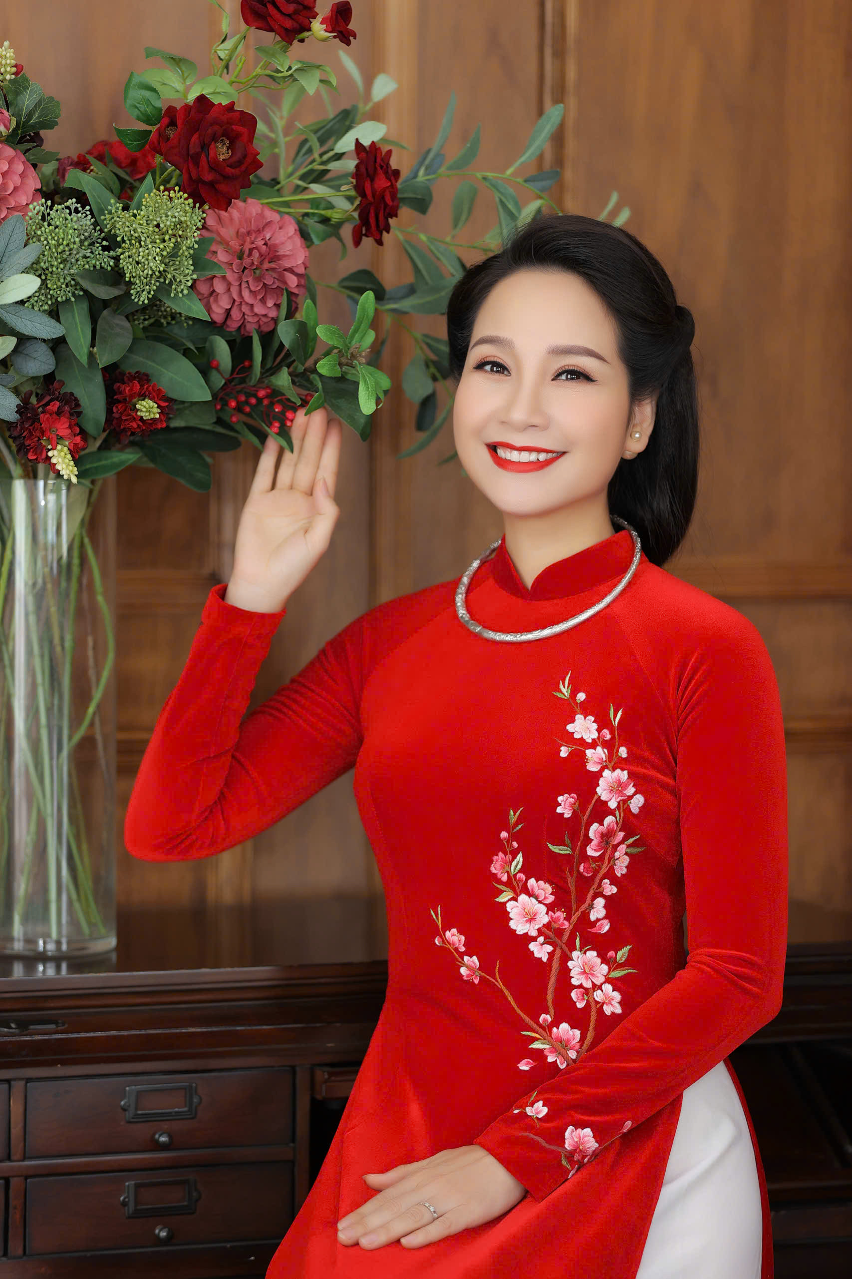 Nữ MC nổi tiếng VTV là Thạc sĩ Kinh tế đổi đơn vị sau gần 20 năm gắn bó - Ảnh 2. Nữ MC nổi tiếng VTV là Thạc sĩ Kinh tế đổi đơn vị sau gần 20 năm gắn bó - Ảnh 2.