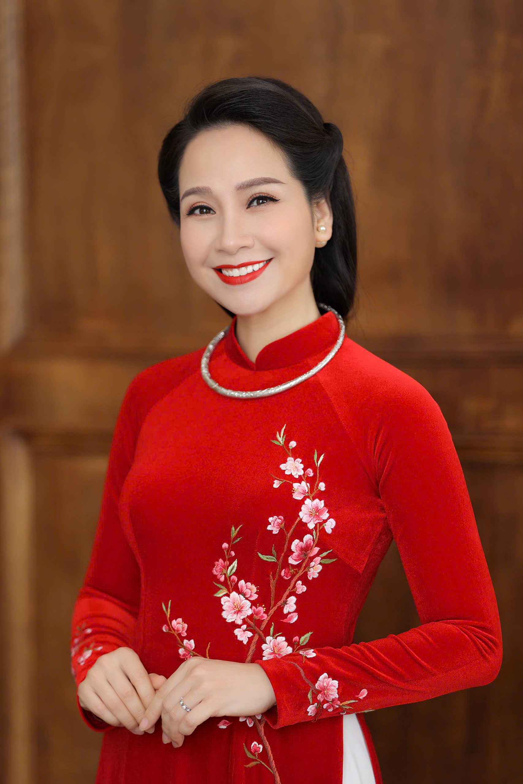 Nữ MC nổi tiếng VTV là Thạc sĩ Kinh tế đổi đơn vị sau gần 20 năm gắn bó - Ảnh 3. Nữ MC nổi tiếng VTV là Thạc sĩ Kinh tế đổi đơn vị sau gần 20 năm gắn bó - Ảnh 3.