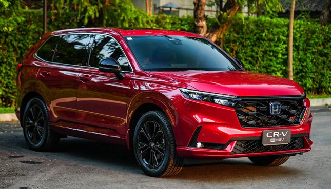 Giá lăn bánh Honda CR-V mới nhất giảm mạnh: rẻ nhất từ trước tới nay, thấp nhất phân khúc SUV hạng C
- Ảnh 4. Giá lăn bánh Honda CR-V mới nhất giảm mạnh: rẻ nhất từ trước tới nay, thấp nhất phân khúc SUV hạng C
- Ảnh 4.