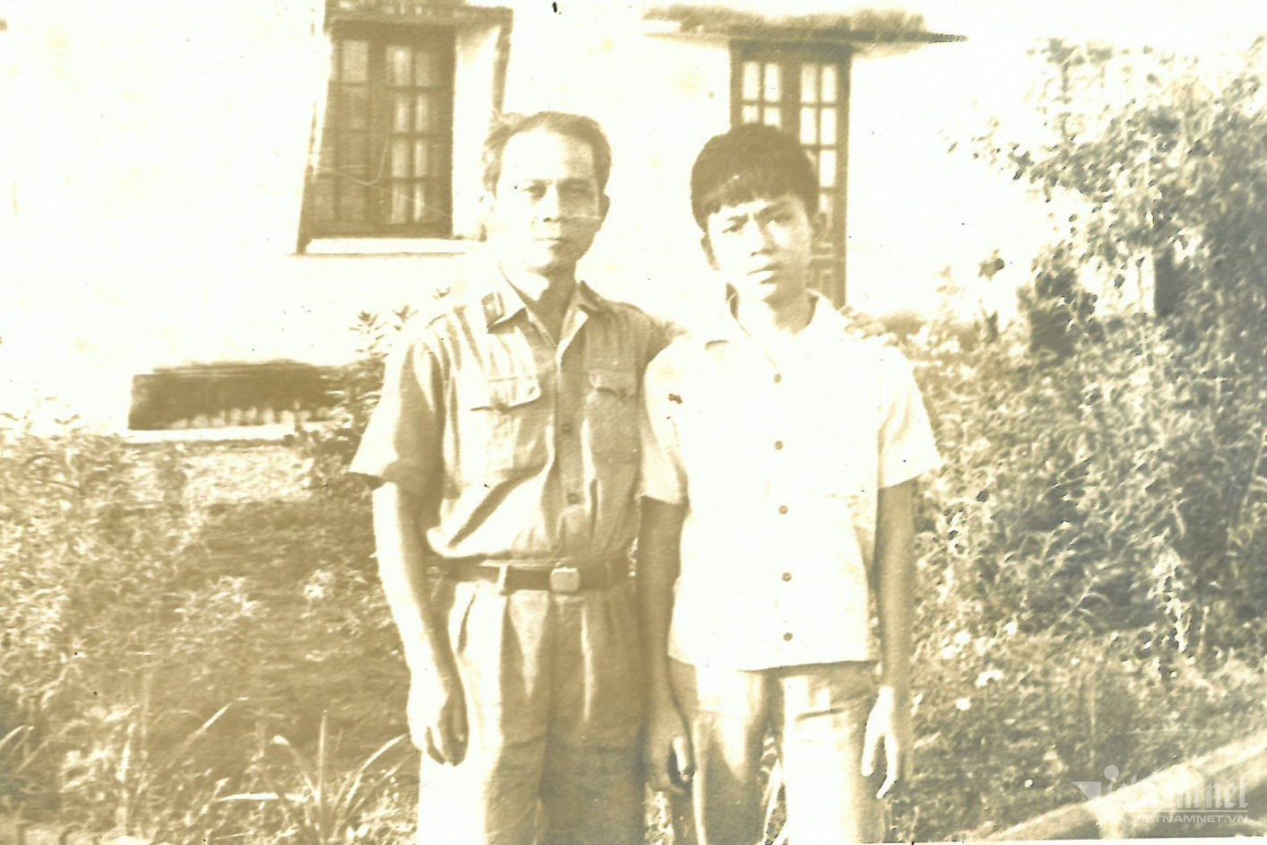 w-ong-hoang-nam-tien-va-ba-thieu-tuong-hoang-dan-trong-mot-mua-he-quan-doi-nhung-nam-1980-2-2496-1753979526676-17539795267801399202584.jpg