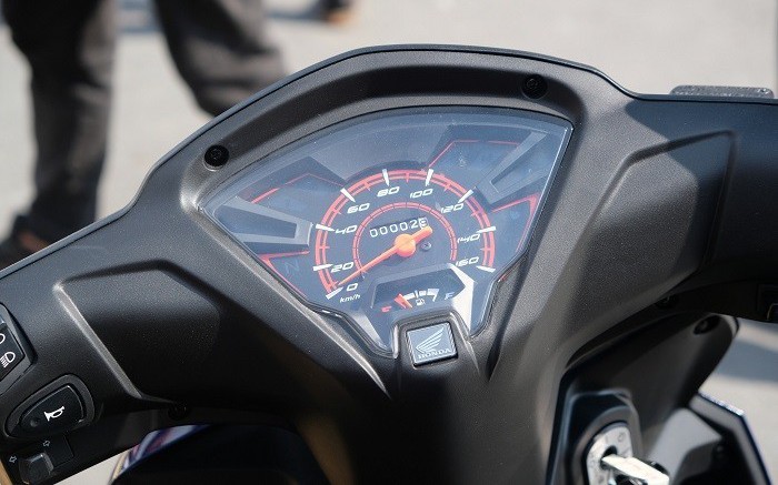 Giá xe Vision mới nhất giảm sâu, có loại thấp hơn cả niêm yết, xứng danh 'xe ga quốc dân' 110cc xịn giá hời- Ảnh 1. Giá xe Wave RSX FI 2025 mới nhất giảm sốc, rẻ kỷ lục, có loại thấp hơn cả niêm yết, chỉ ngang xe số Wave Alpha