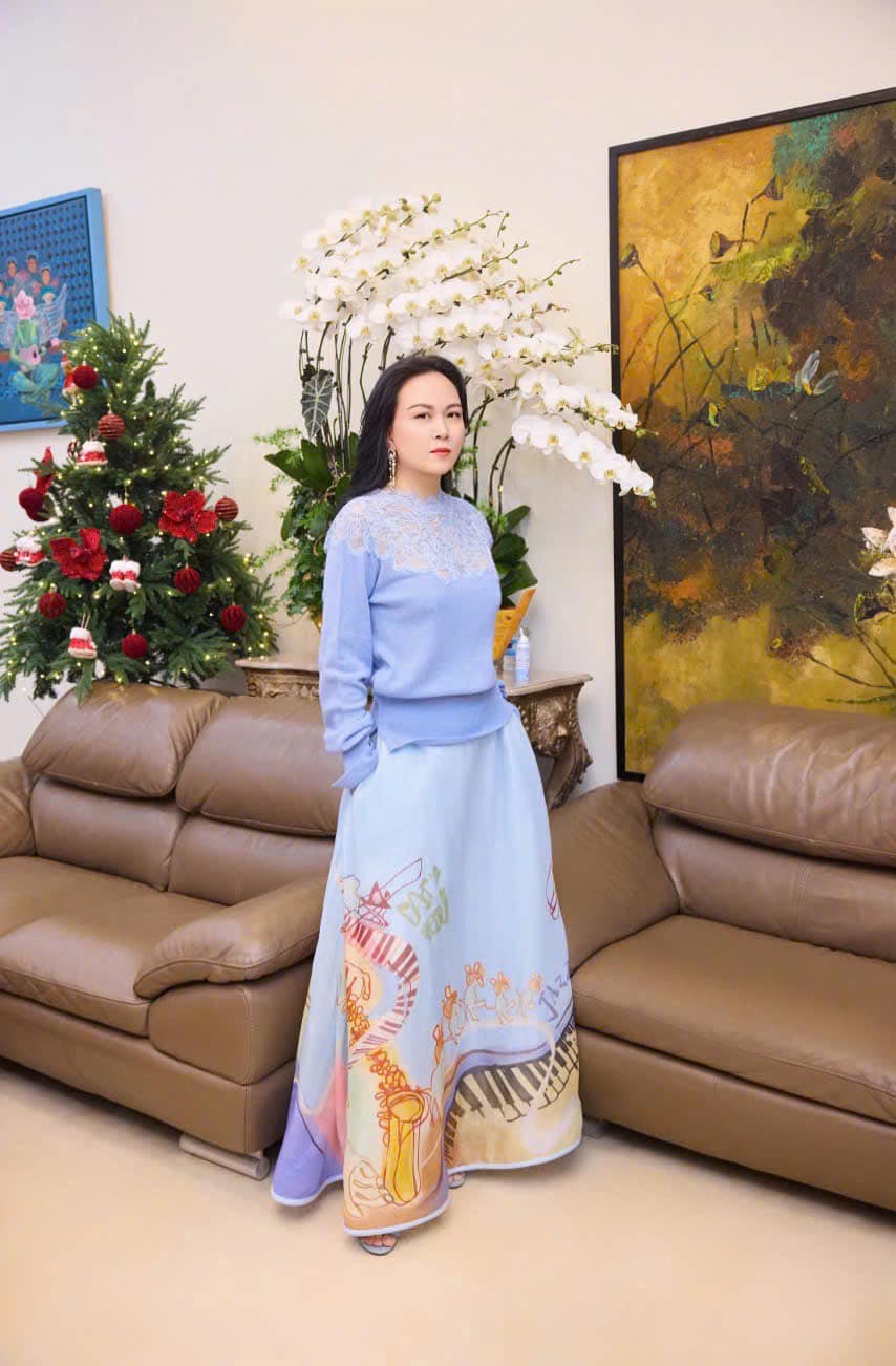 'Tình cũ' Quách Ngọc Ngoan diện bikini khoe sắc vóc nuột như gái đôi mươi- Ảnh 10.