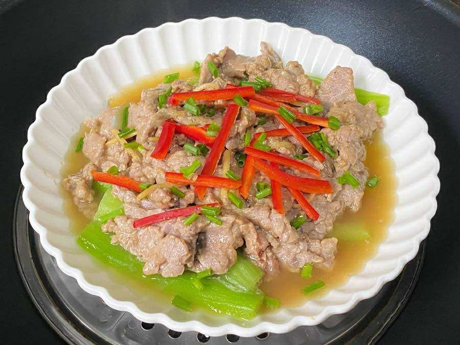 Món hấp này chỉ dùng 2 nguyên liệu, thời gian nấu chỉ 10-15 phút mà ngon miệng lại tốt để giảm cân, giữ dáng- Ảnh 11. Món hấp này chỉ dùng 2 nguyên liệu, thời gian nấu chỉ 10-15 phút mà ngon miệng lại tốt để giảm cân, giữ dáng- Ảnh 11.