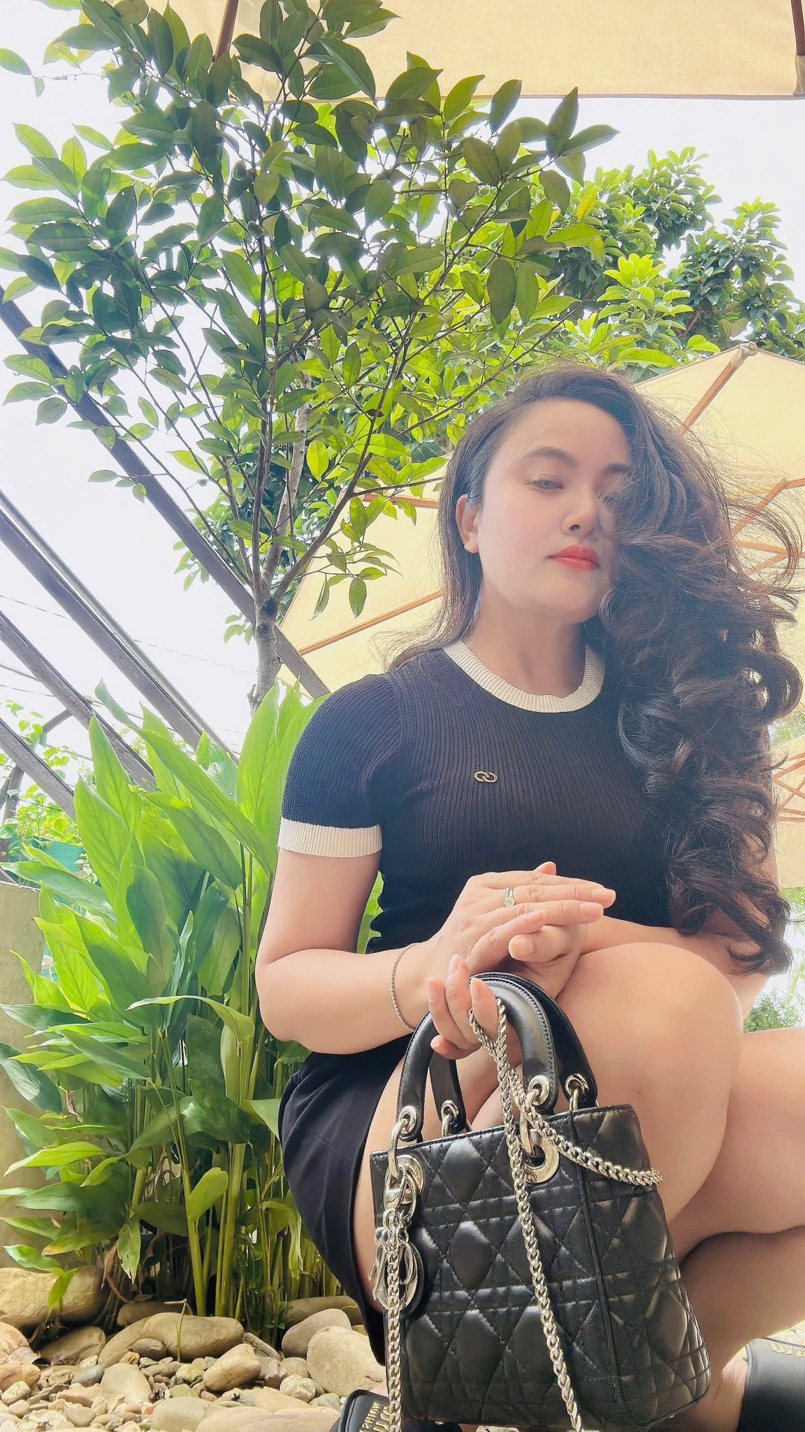 Hoa khôi Hải Phòng - vợ Long Nhật gây sốc với diện mạo trẻ đẹp ở tuổi trung niên- Ảnh 3.