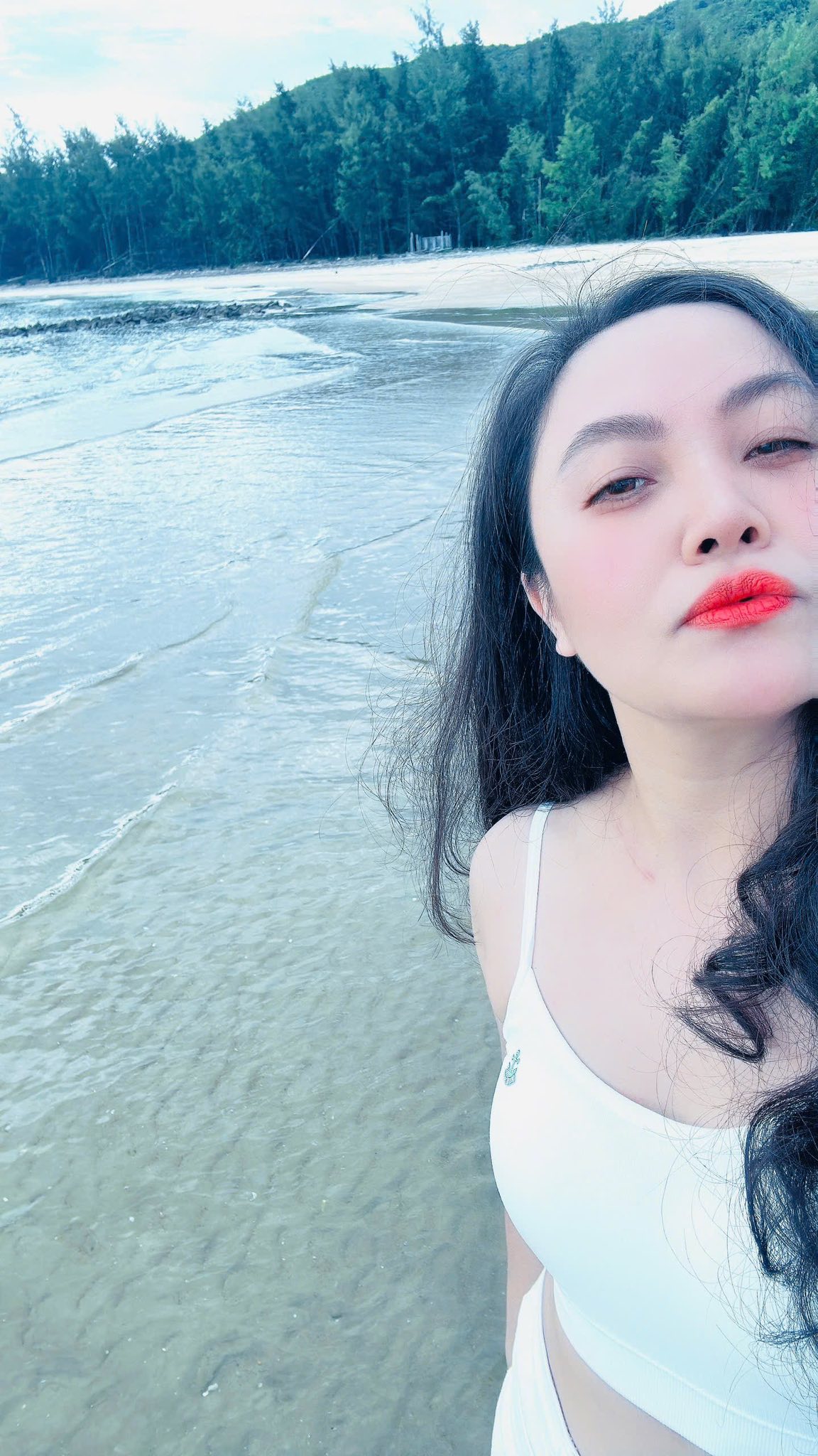 Hoa khôi Hải Phòng - vợ Long Nhật gây sốc với diện mạo trẻ đẹp ở tuổi trung niên- Ảnh 7.