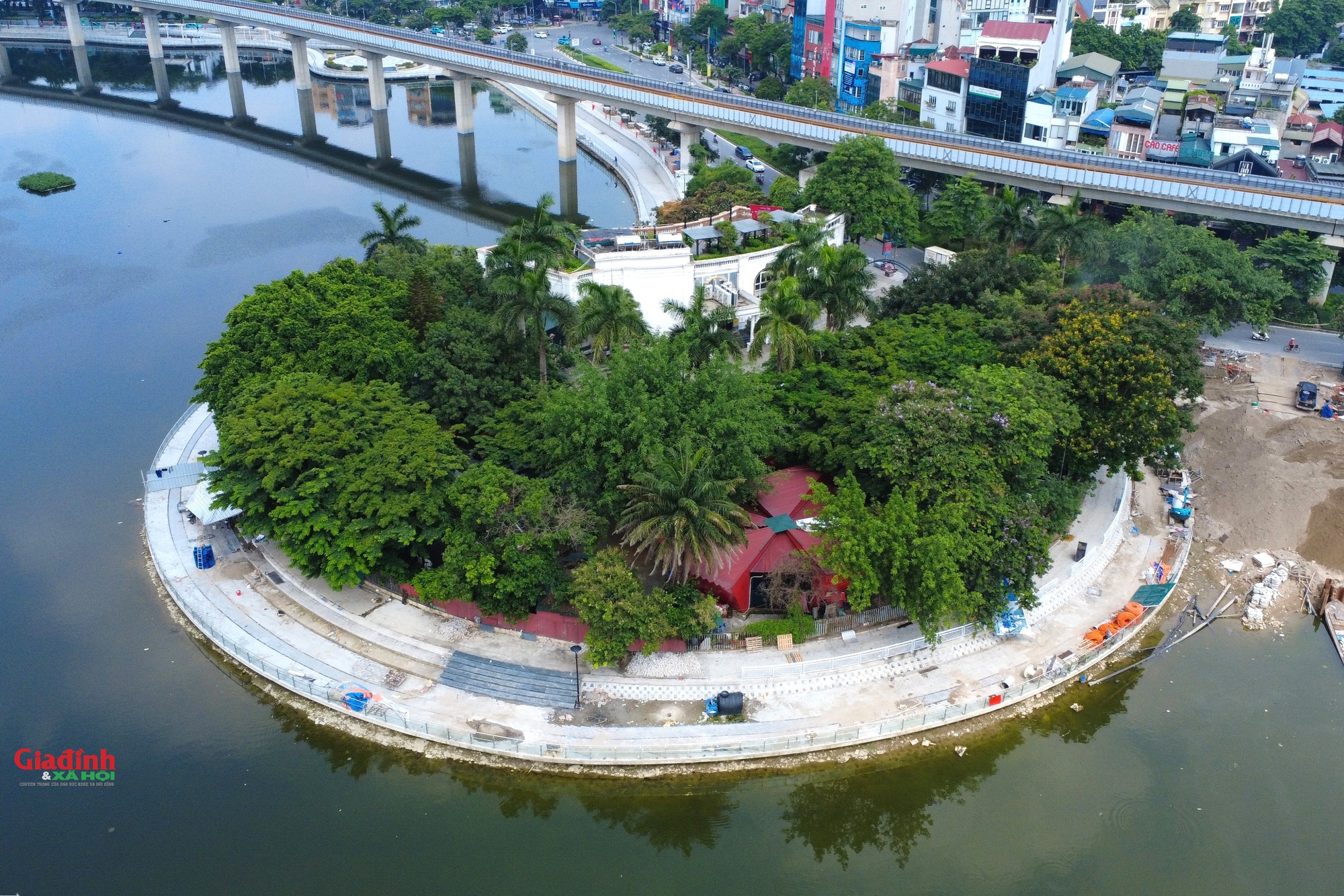 Hiện trạng bán đảo hồ Đống Đa hơn 5.600 m2 chuẩn bị được thu hồi để cải tạo cảnh quan- Ảnh 2. Hiện trạng bán đảo hồ Đống Đa hơn 5.600 m2 chuẩn bị được thu hồi để cải tạo cảnh quan- Ảnh 2.