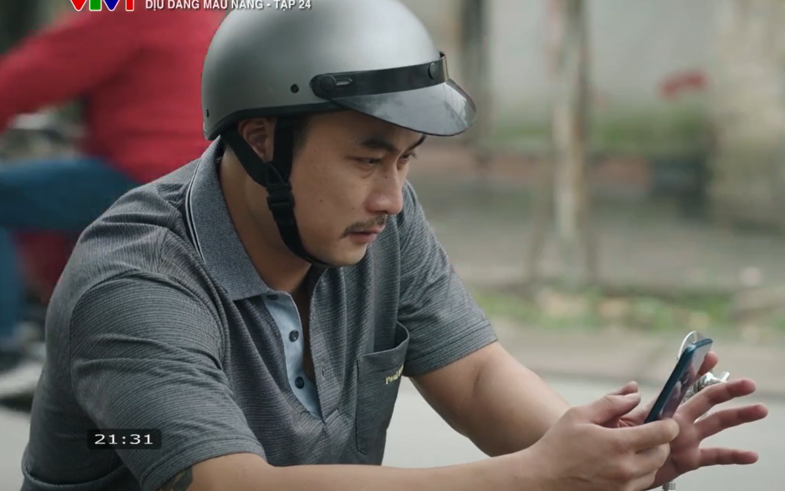 Lương Thu Trang và Duy Hưng rời đoàn làm phim, hé lộ kết thúc của phim 'Dịu dàng màu nắng'?- Ảnh 4. "Dịu dàng màu nắng" tập mới nhất: Xuân liên tiếp gặp rắc rồi, Bắc thương con nên tha thứ cho Lan Anh?