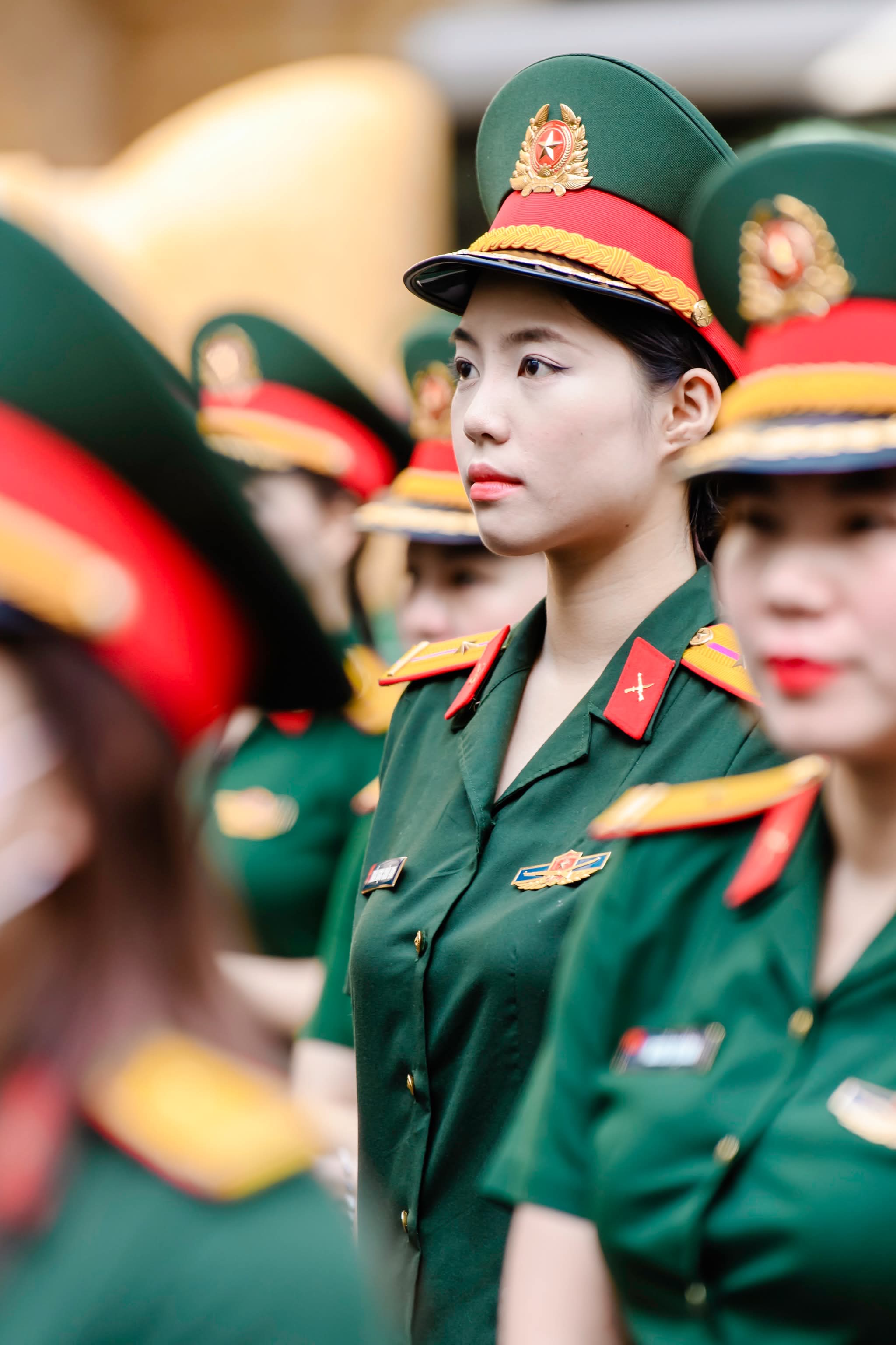 Dòng thư tay xúc động của Á hậu Châu Anh gửi Bố - Ảnh 6. Dòng thư tay xúc động của Á hậu Châu Anh gửi Bố - Ảnh 6.