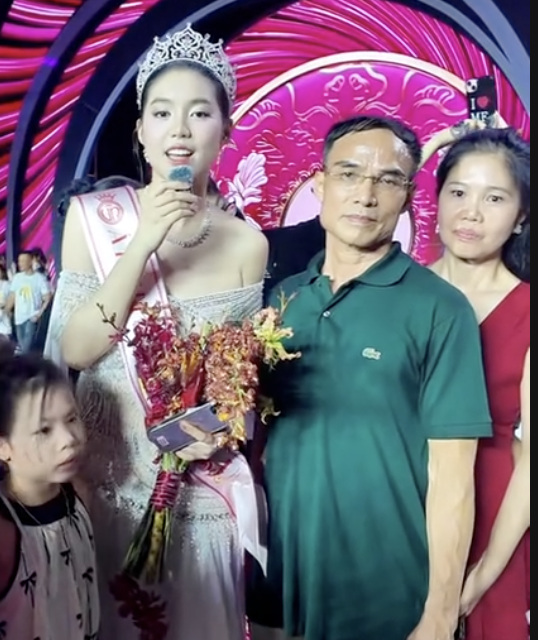 Dòng thư tay xúc động của Á hậu Châu Anh gửi Bố - Ảnh 5. Dòng thư tay xúc động của Á hậu Châu Anh gửi Bố - Ảnh 5.