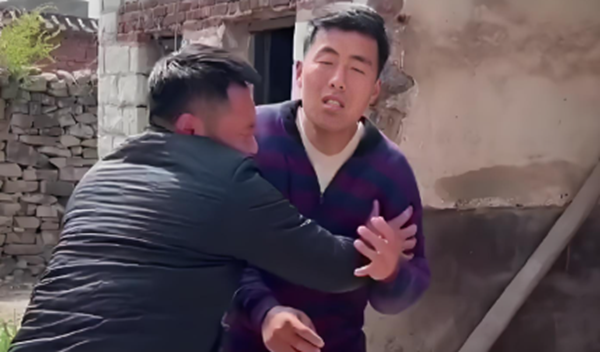 Lái xe hơn 3 tiếng về quê để nghe bố mẹ chia tài sản, không ngờ tôi nhận được toàn những điều gây sốc- Ảnh 1. Lái xe hơn 3 tiếng về quê để nghe bố mẹ chia tài sản, không ngờ tôi nhận được toàn những điều gây sốc- Ảnh 1.