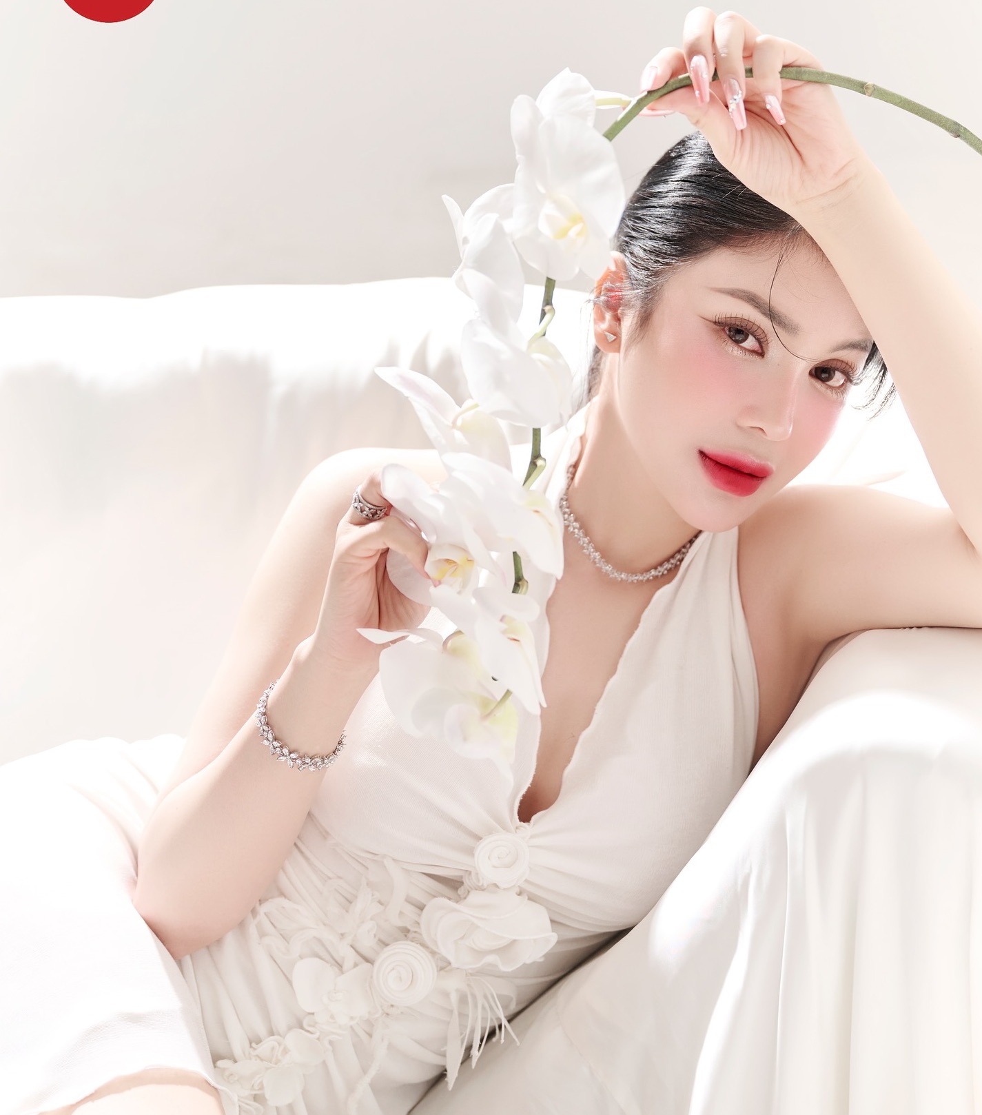 Nữ ca sĩ bolero 30 tuổi gây chú ý Miss Grand Vietnam 2025 là ai?- Ảnh 4. Nữ ca sĩ bolero 30 tuổi gây chú ý Miss Grand Vietnam 2025 là ai?- Ảnh 4.