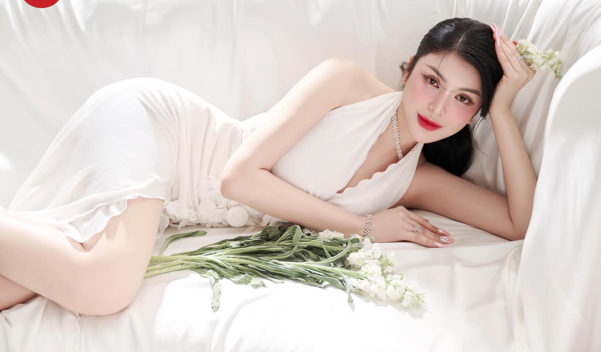Nữ ca sĩ bolero 30 tuổi gây chú ý Miss Grand Vietnam 2025 là ai?- Ảnh 5. Nữ ca sĩ bolero 30 tuổi gây chú ý Miss Grand Vietnam 2025 là ai?- Ảnh 5.
