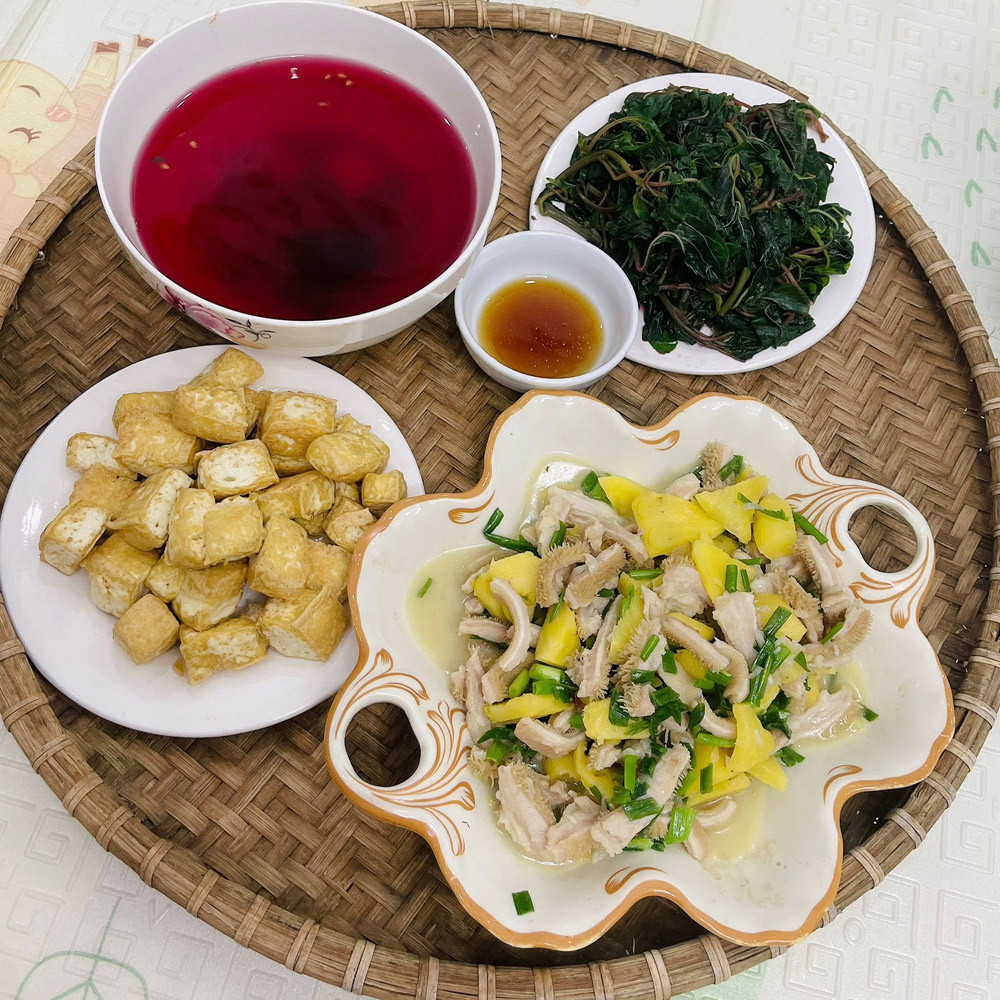 Thương vợ thiệt thòi, chồng hết lòng bù đắp bằng những mâm cơm đầm ấm - Ảnh 6. Thương vợ thiệt thòi, chồng hết lòng bù đắp bằng những mâm cơm đầm ấm - Ảnh 6.