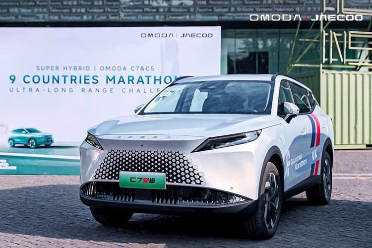 Loạt xe ô tô Trung Quốc gồm cả xe gầm cao SUV thiết kế hiện đại sắp được bán ở Việt Nam rẻ nhất chỉ 200 triệu đồng, đắt nhất bao nhiêu?- Ảnh 2.