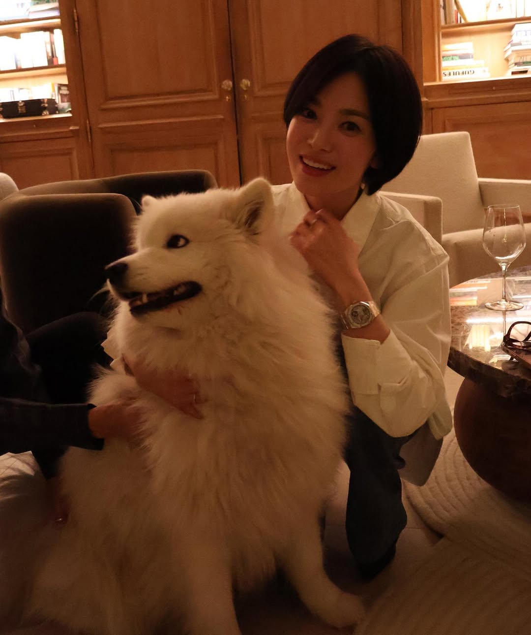 Song Hye Kyo 43 tuổi vẫn là 