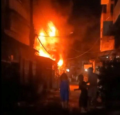 Công an TP Hồ Chí Minh thông tin về nguyên nhân vụ cháy cư xá Độc Lập làm 8 người tử vong - Ảnh 1. Công an TP Hồ Chí Minh thông tin về nguyên nhân vụ cháy cư xá Độc Lập làm 8 người tử vong - Ảnh 1.