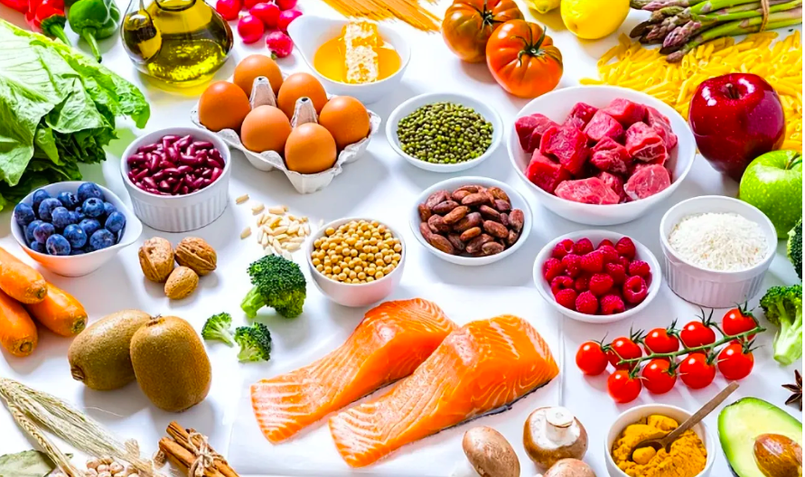 Ăn 'ít muối, ít dầu' có sai không? Sau 60 tuổi, hãy thử làm 4 điều này khi ăn! - Ảnh 4. Ăn 'ít muối, ít dầu' có sai không? Sau 60 tuổi, hãy thử làm 4 điều này khi ăn! - Ảnh 4.