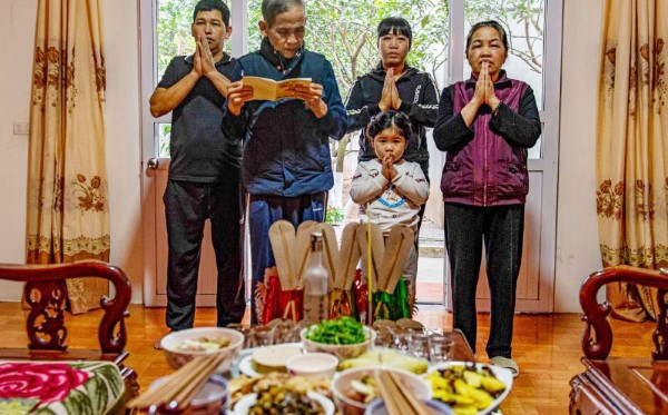 Thờ cúng Tổ tiên tưởng là thói quen nhưng hóa ra là phúc phần hưng thịnh cả một dòng họ, giúp con cháu khỏe mạnh, phước báu gia tăng- Ảnh 6. Thờ cúng Tổ tiên tưởng là thói quen nhưng hóa ra là phúc phần hưng thịnh cả một dòng họ, giúp con cháu khỏe mạnh, phước báu gia tăng- Ảnh 6.