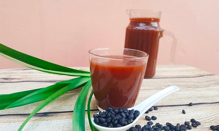 Mỗi ngày hai cốc nước đậu đen gừng, điều gì sẽ xảy ra với cơ thể sau một tuần? - Ảnh 1. Mỗi ngày hai cốc nước đậu đen gừng, điều gì sẽ xảy ra với cơ thể sau một tuần? - Ảnh 1.