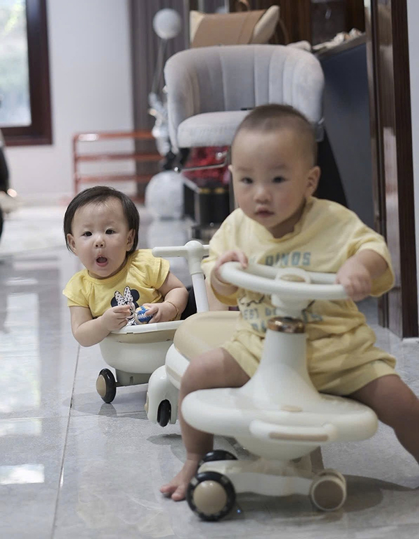 'Của để dành' nhà Phương Oanh lộ diện sau thông tin bịa đặt 'Shark Bình cho vợ 1 tỷ tiêu vặt'- Ảnh 3. 'Của để dành' nhà Phương Oanh lộ diện sau thông tin bịa đặt 'Shark Bình cho vợ 1 tỷ tiêu vặt'- Ảnh 3.