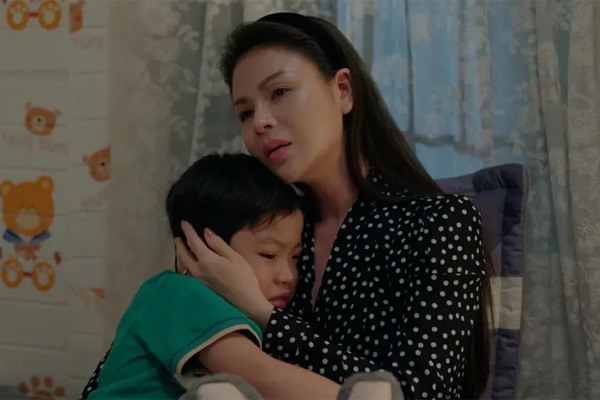 Nữ chính phim 'Dịu dàng màu nắng' cảm thấy đau đầu vì bất đồng quan điểm với con trai - Ảnh 2. Nữ chính phim 'Dịu dàng màu nắng' cảm thấy đau đầu vì bất đồng quan điểm với con trai - Ảnh 2.