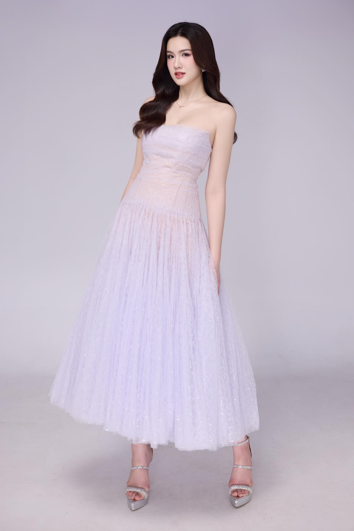 Nhan sắc á hậu được chọn dự thi Hoa hậu Trái đất 2025 đang gây tranh cãi - Ảnh 5.