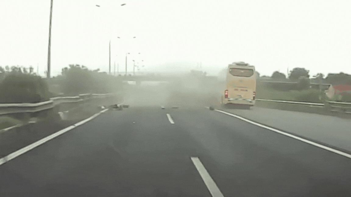 tu-lieu-1752070672331897723683-1752072362557-17520723633311548767510.gif