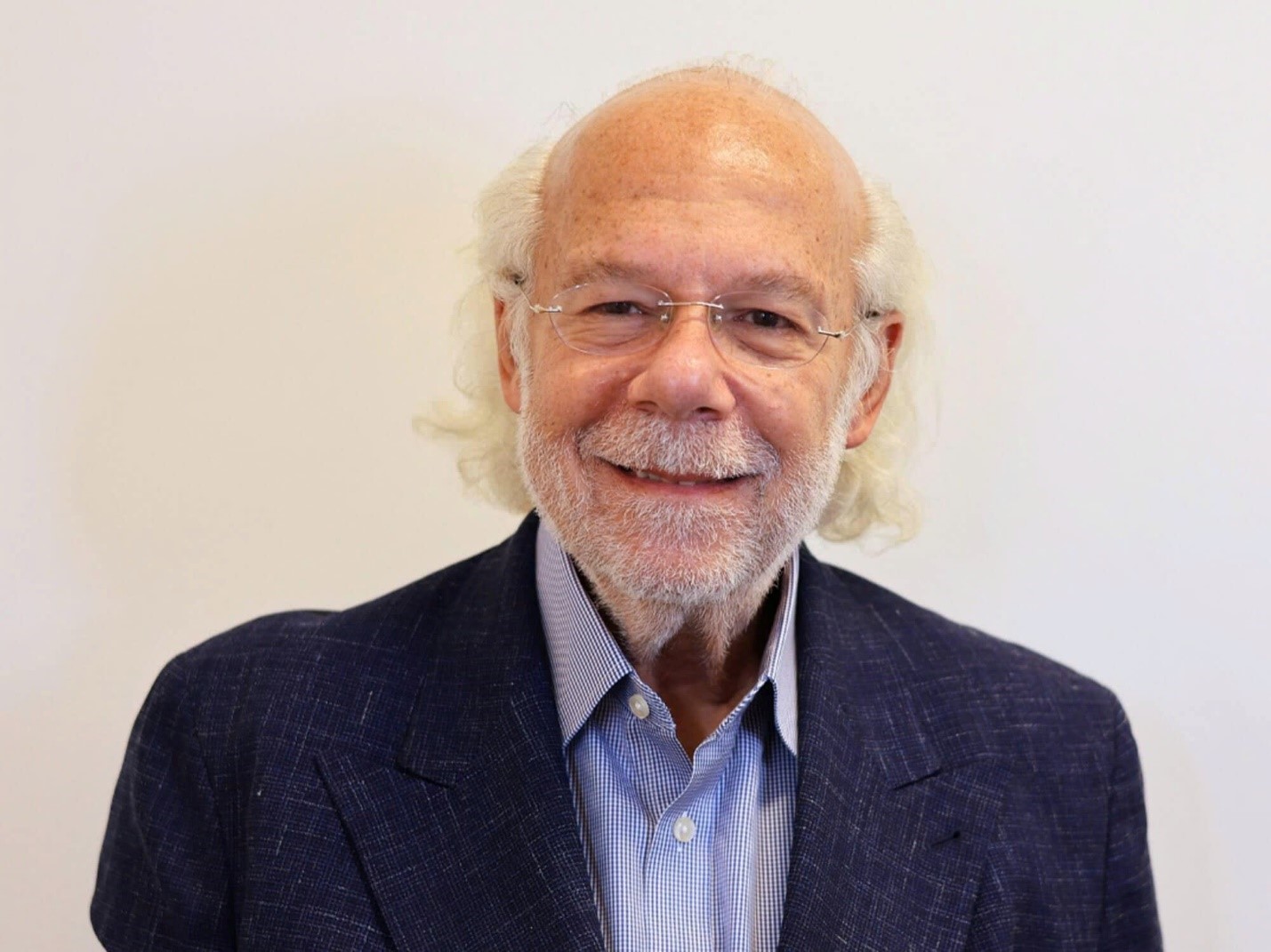 Gs. Norbert Gleicher và Trung tâm CHR: nơi cuối cùng cho hy vọng bắt đầu- Ảnh 1.