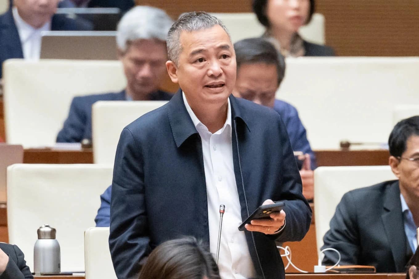 PGS - TS Nguyễn Lân Hiếu chia sẻ ý tưởng cấp cứu ngừng tim hiệu quả trong cộng đồng - Ảnh 1. PGS - TS Nguyễn Lân Hiếu chia sẻ ý tưởng cấp cứu ngừng tim hiệu quả trong cộng đồng - Ảnh 1.
