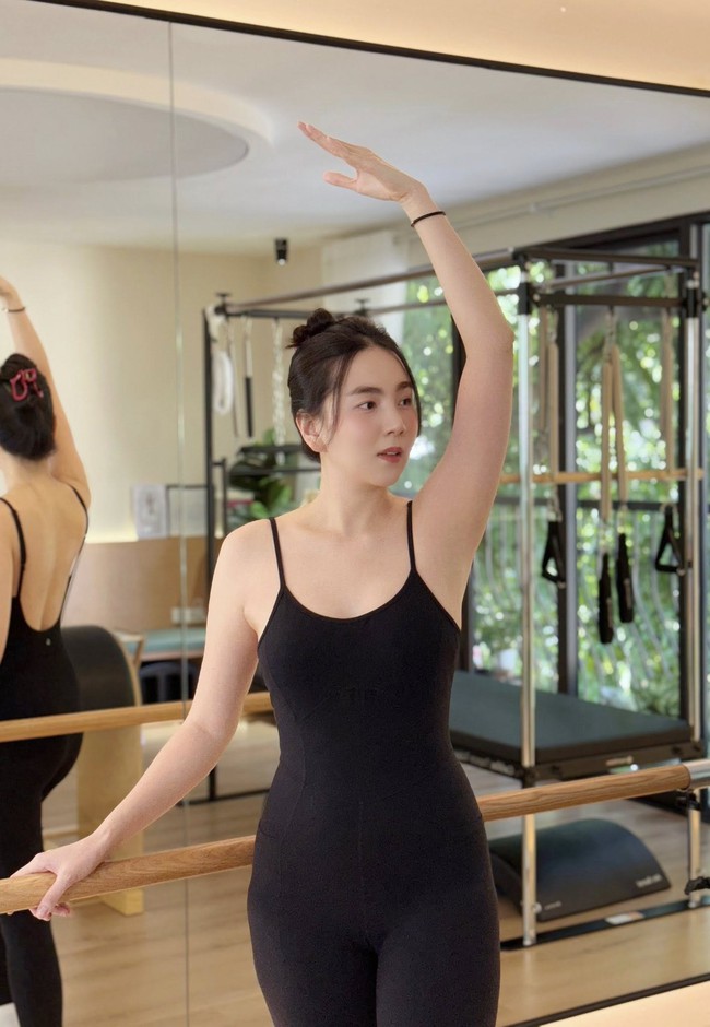 3 tháng sau sinh, Mai Ngọc đã trở lại đường đua "độ dáng", nhan sắc "gái một con trông mòn con mắt" là đây! - Ảnh 1. 3 tháng sau sinh, Mai Ngọc đã trở lại đường đua "độ dáng", nhan sắc "gái một con trông mòn con mắt" là đây! - Ảnh 1.