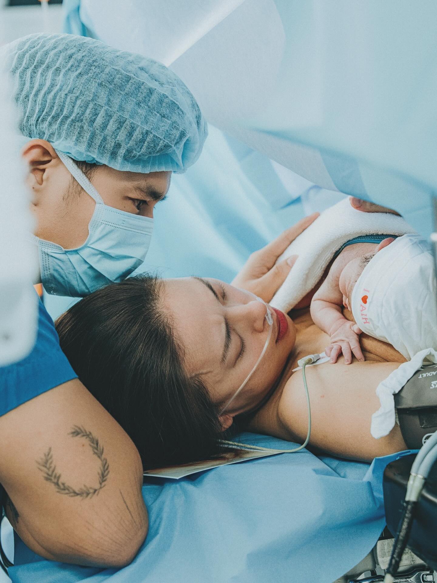 &quot;Người mẹ nghị lực Ngô Thanh Vân”: Mang thai ở tuổi 46 và tuyên ngôn “chưa bao giờ là trễ để được làm mẹ” - Ảnh 3.