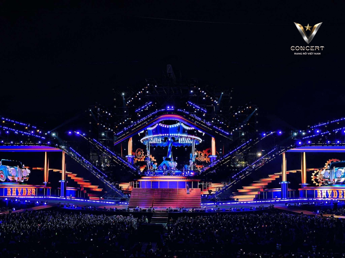 Xuân Hinh, Hòa Minzy thăng hoa trên sân khấu V Concert - Rạng rỡ Việt Nam - Ảnh 2.