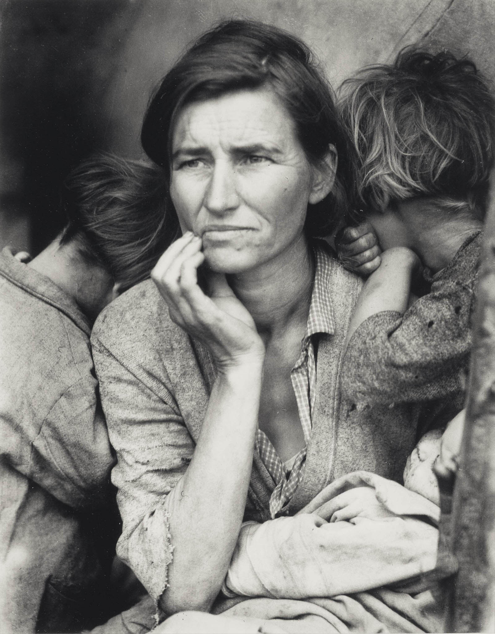 migrant-mother-1754736721892-17547367221501734072784-1754787123941-17547871241331808647941.jpg