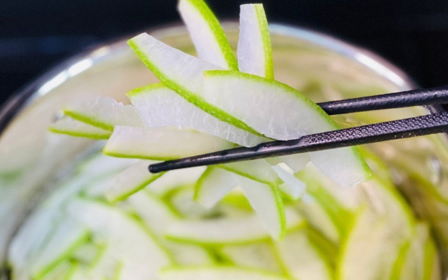 nuoc-vo-buoi-1754797719738122464124-0-50-576-972-crop-1754798286558141749296.jpg