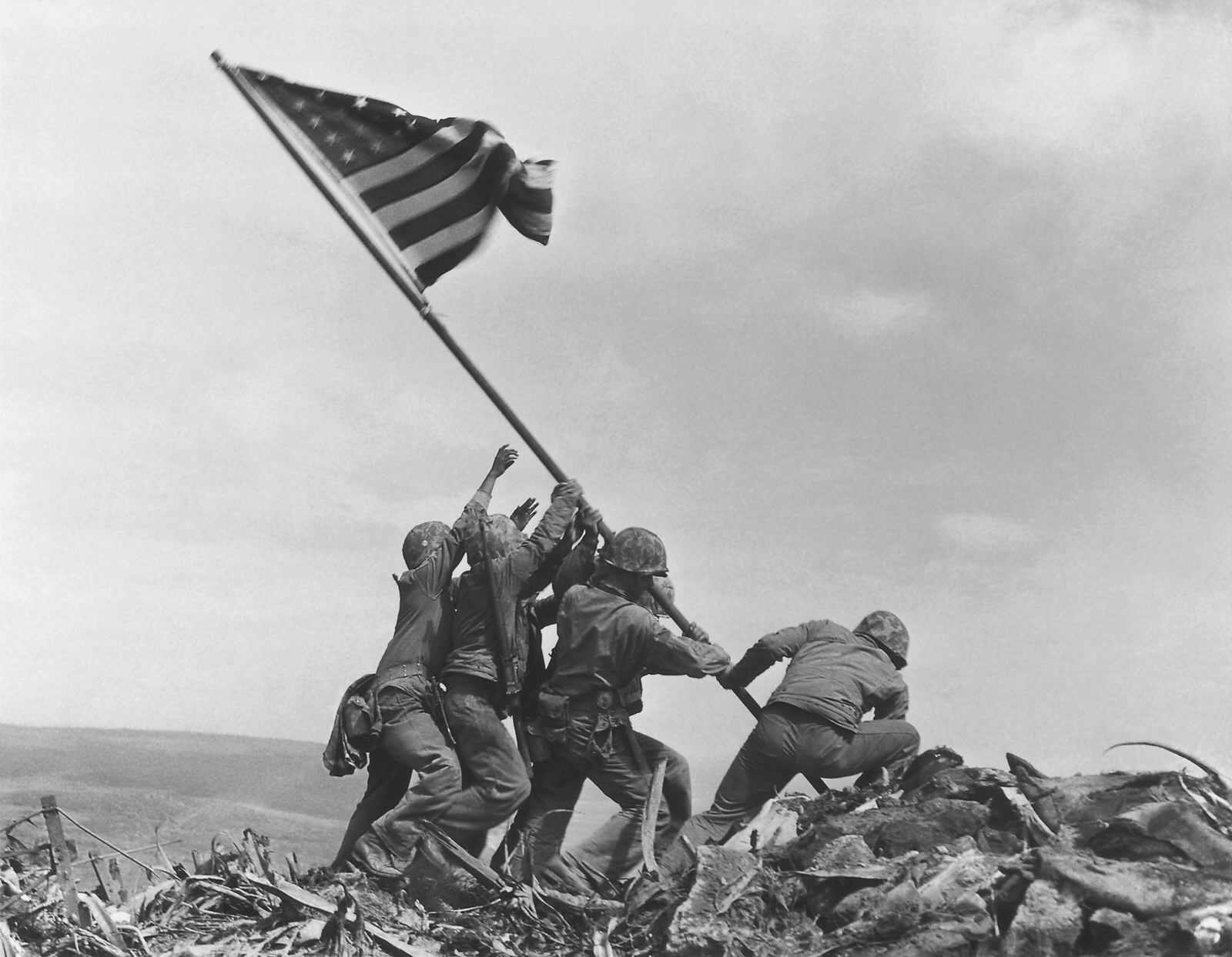 raising-the-flag-on-iwo-jima-1754736727448-17547367275591414434749-1754787126140-17547871262741330240491.jpg