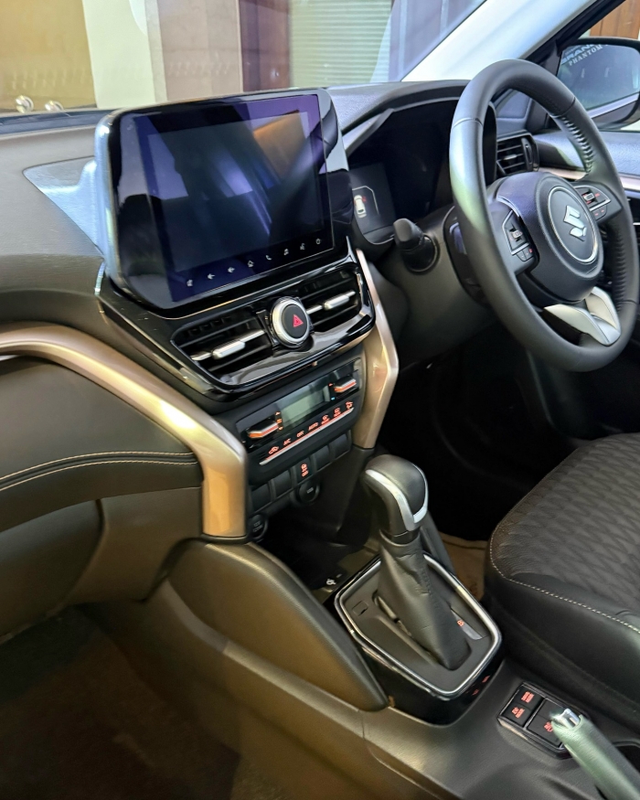Xe gầm cao SUV hạng A 5 chỗ giá 300 triệu đồng đẹp long lanh, to ngang Mazda CX-5, rẻ hơn Kia Morning và Hyundai Grand i10 có gì đặc biệt khi ra mắt ở Ấn Độ? - Ảnh 5.