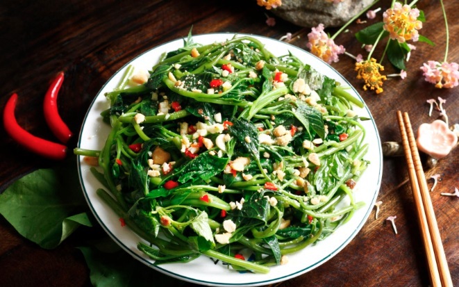 rau-khoai-lang-cham-mam-toi-1754970838864364275215-0-0-413-661-crop-1754970843193395533321.jpg