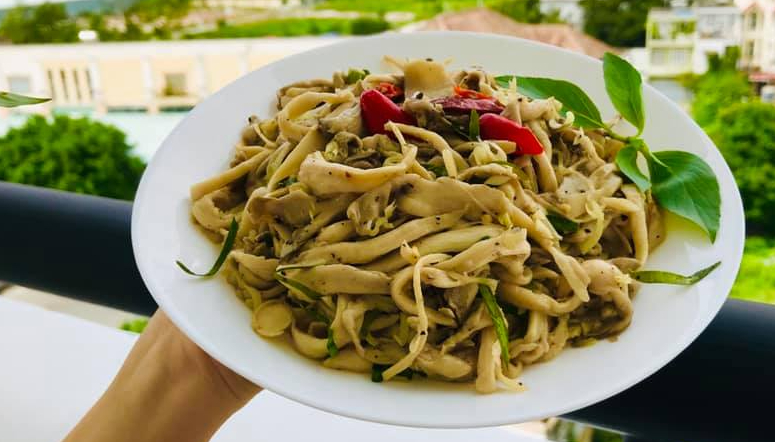 ចាត់ទុកជា 'គ្រឿងសមុទ្រនៃដី' នេះជាអាហារទំនើបដែលមានលក់ដាច់ខ្លាំងនៅទីផ្សារវៀតណាម ជួយគ្រប់គ្រងជាតិស្ករក្នុងឈាមបានល្អ និងធ្វើម្ហូបឆ្ងាញ់ៗជាច្រើនមុខ - រូបថត ៦. Được ví như ‘hải sản của đất’, đây là siêu thực phẩm cực sẵn ở chợ Việt giúp kiểm soát đường huyết tốt, chế biến được nhiều món ngon- Ảnh 6.