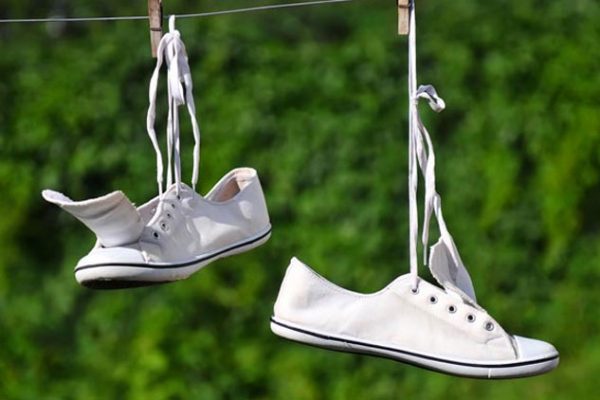 ‘Bí kíp’ siêu đỉnh để giày vải hết ố vàng- Ảnh 3.