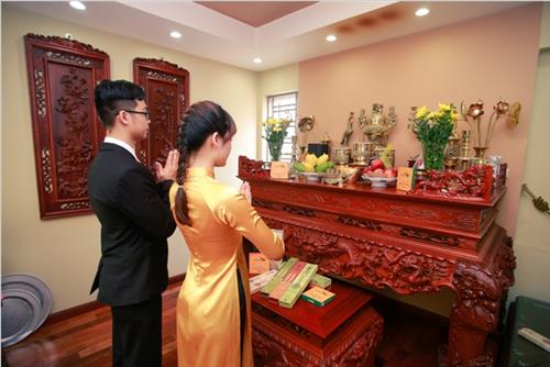 Khi khấn tổ tiên, thần linh, chúng ta nên khấn thành tiếng hay chỉ đọc thầm trong lòng? - Ảnh 4. Khi khấn tổ tiên, thần linh, chúng ta nên khấn thành tiếng hay chỉ đọc thầm trong lòng? - Ảnh 4.
