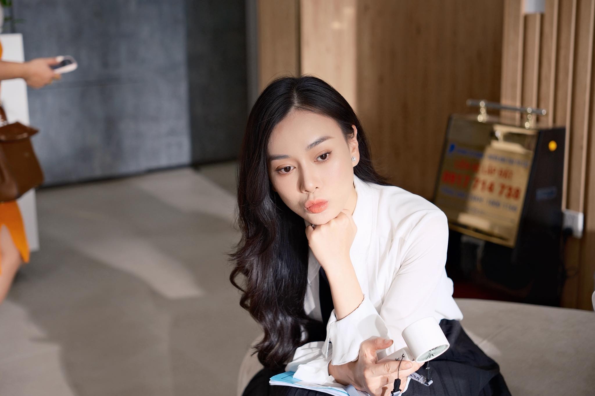 Từng bị chê mặc xấu, Phương Oanh thăng hạng thế nào sau 4 năm?- Ảnh 6.