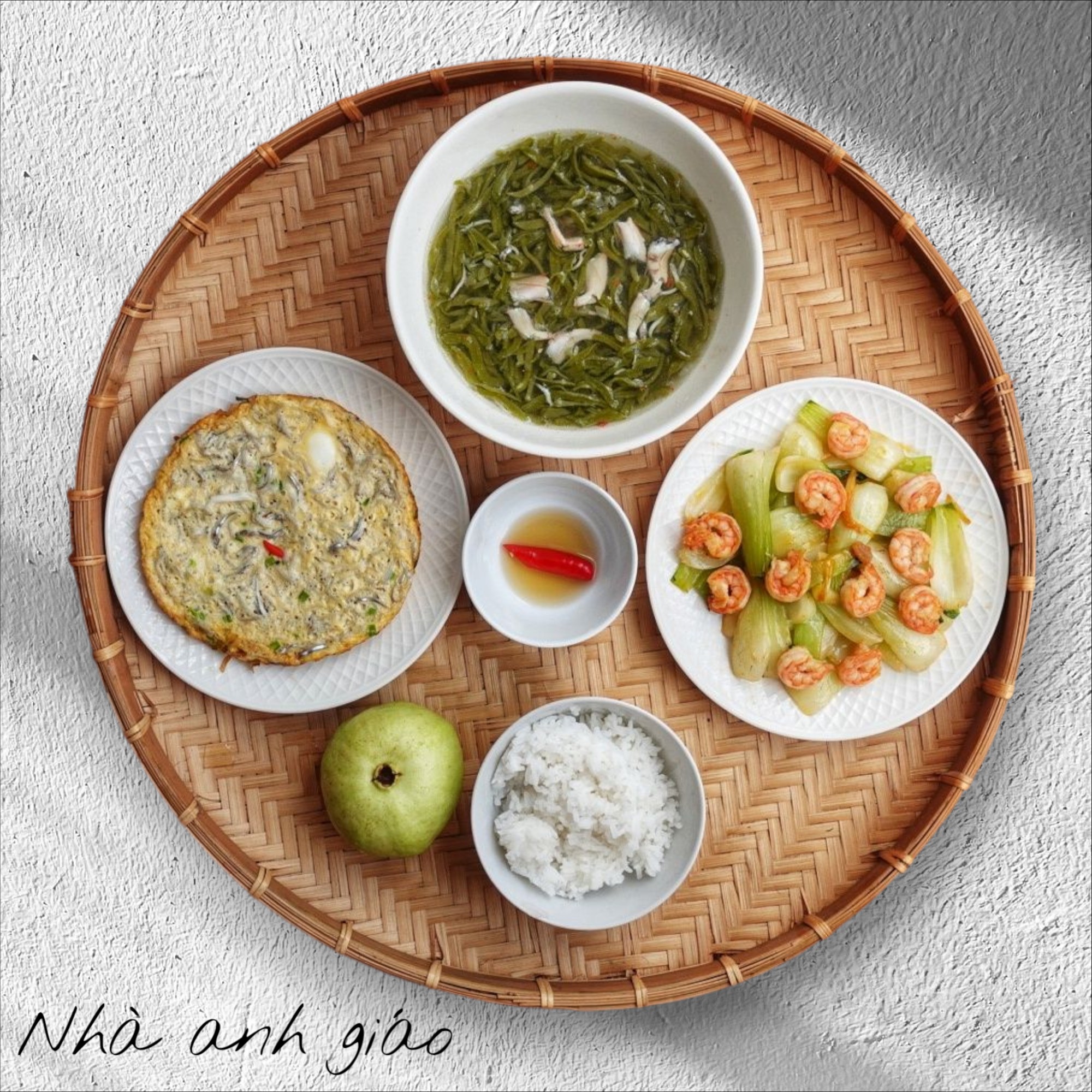 Những mâm cơm của thầy giáo 9X độc thân ở Đà Lạt: Đẹp mê mẩn, ngon 'nhức nách' khiến dân mạng trầm trồ- Ảnh 14.