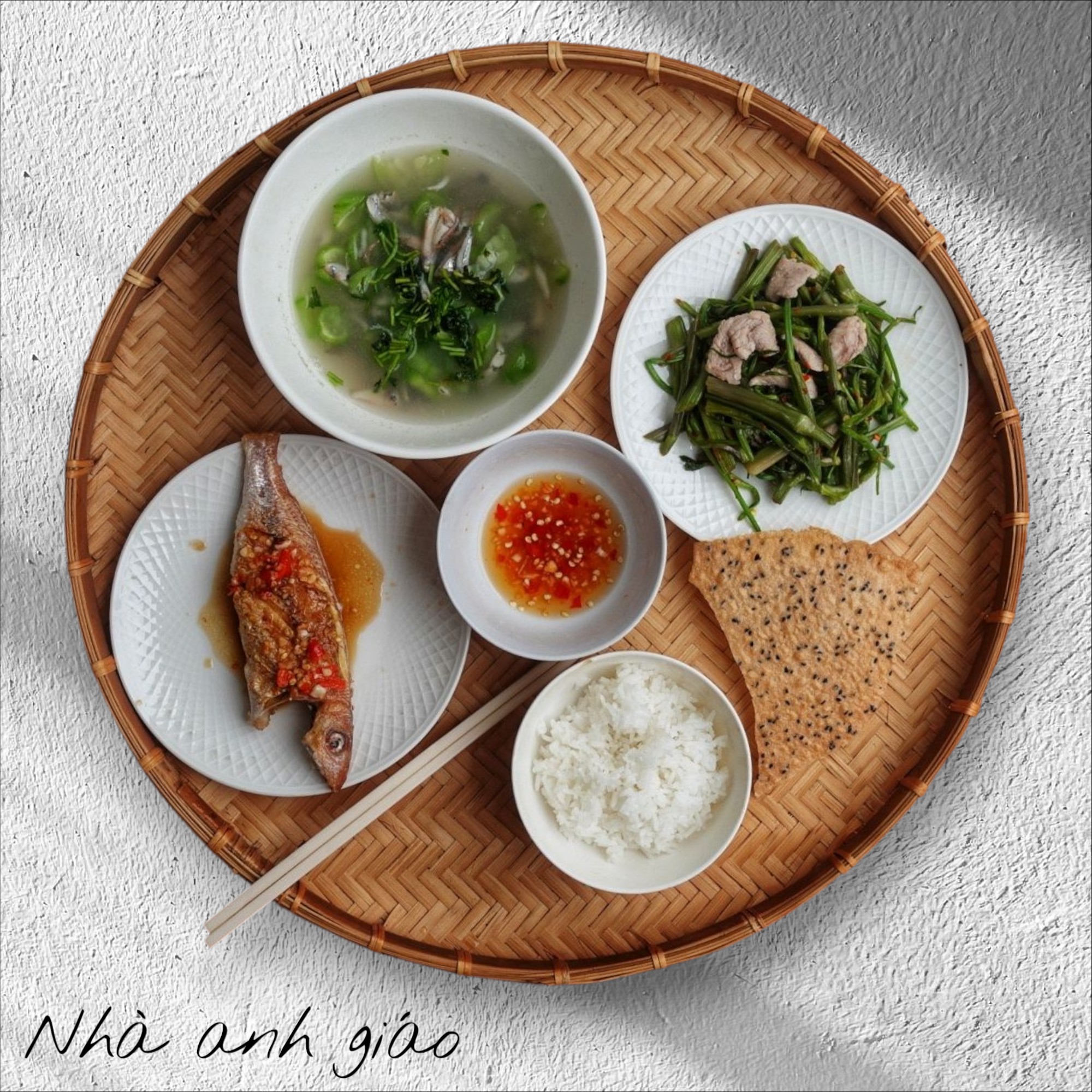 Những mâm cơm của thầy giáo 9X độc thân ở Đà Lạt: Đẹp mê mẩn, ngon 'nhức nách' khiến dân mạng trầm trồ- Ảnh 7.
