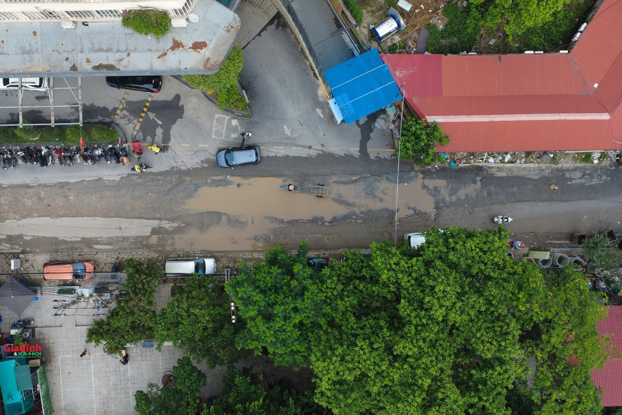 Hà Nội: Người dân khốn khổ vì đường Thanh Bình bị 'băm nát' sau hơn 1 năm thi công- Ảnh 8.