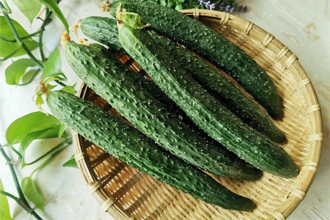 Sai lầm khi ăn dưa chuột nhiều người thường mắc phải mà không biết- Ảnh 1.