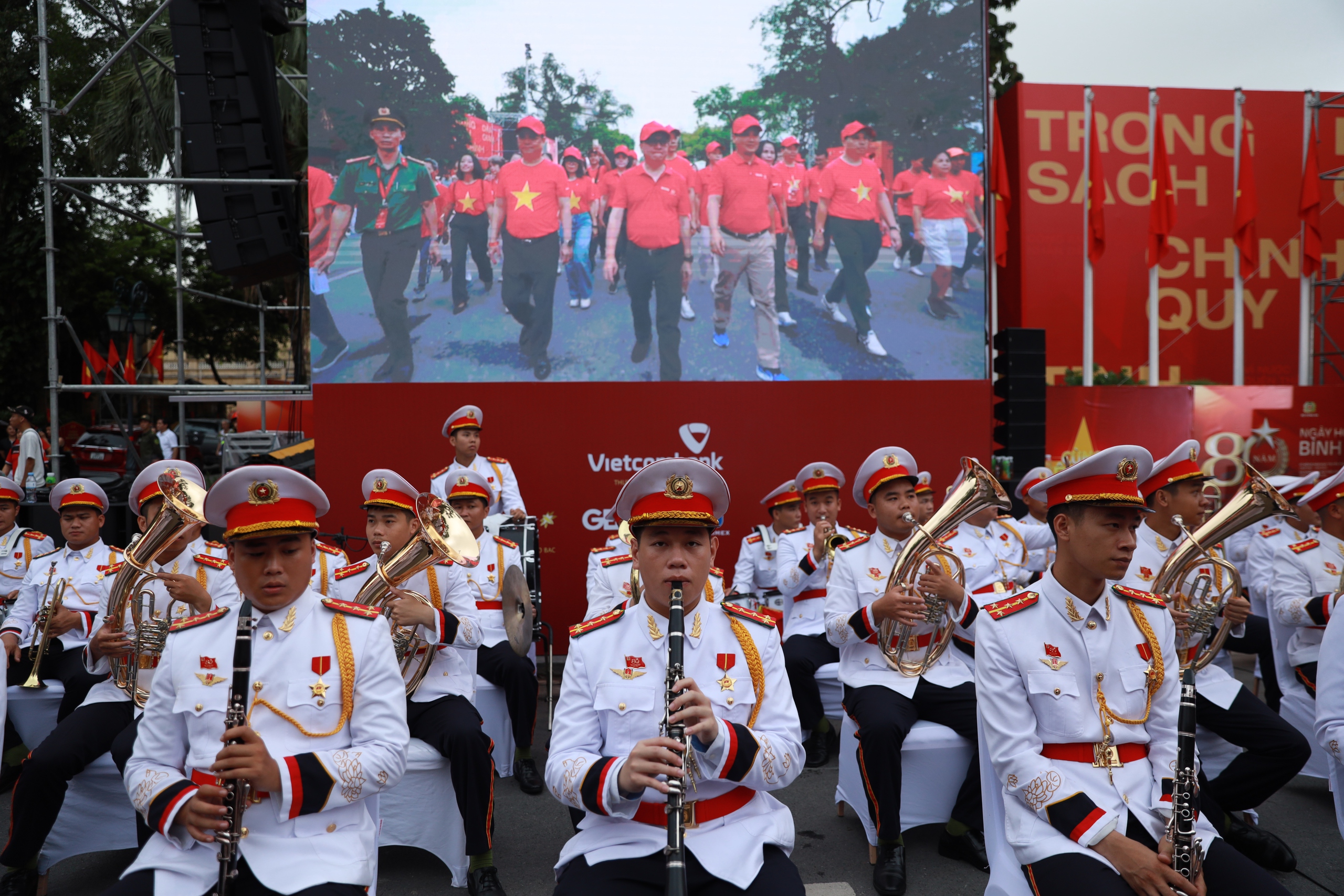 anh-di-bo-2-1-17553154632192097788014.jpg